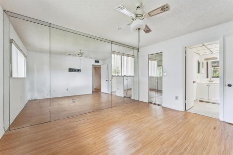 Copropriété à louer à Tamarac, Floride: 2 chambres, 76.83 m2 № 2439251 - photo 1