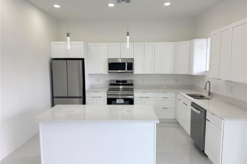 Купить виллу или дом в Кейп-Корал, Флорида 4 комнаты, 176.89м2, № 2312608 - фото 14