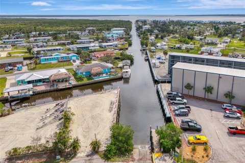 Купить земельный участок в Порт-Шарлотт, Флорида № 2233103 - фото 16