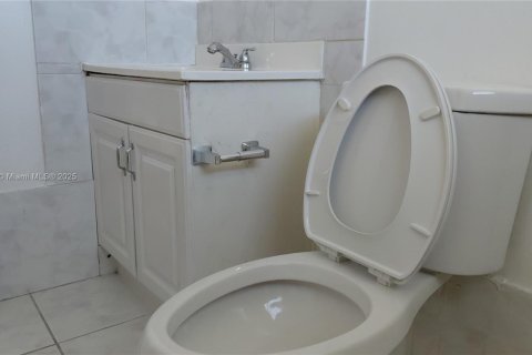 Condo in North Lauderdale, Florida, 3 bedrooms № 1942477 - photo 24