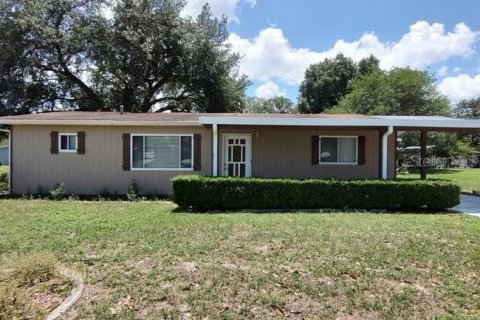 House in Ocala, Florida 2 bedrooms, 106.28 sq.m. № 2324580