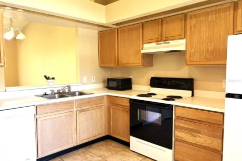 Townhouse in Orlando, Florida 3 bedrooms, 106.74 sq.m. № 1904725 - photo 5