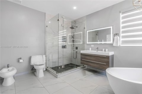 Casa en venta en Miramar, Florida, 5 dormitorios, 286.14 m2 № 2006438 - foto 29