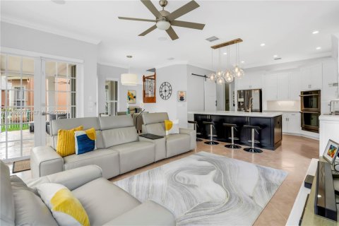 Casa en venta en Miramar, Florida, 5 dormitorios, 286.14 m2 № 2006438 - foto 17