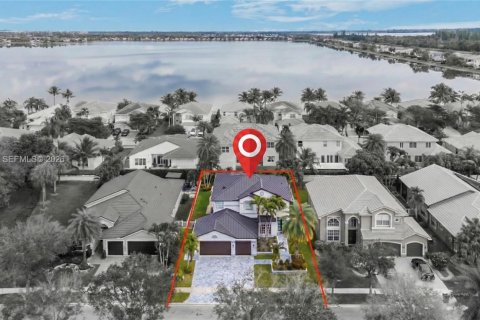 Casa en venta en Miramar, Florida, 5 dormitorios, 286.14 m2 № 2006438 - foto 5