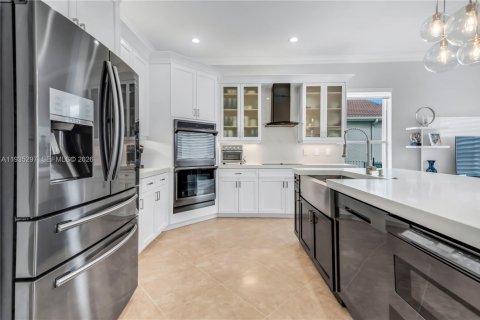 Casa en venta en Miramar, Florida, 5 dormitorios, 286.14 m2 № 2006438 - foto 6