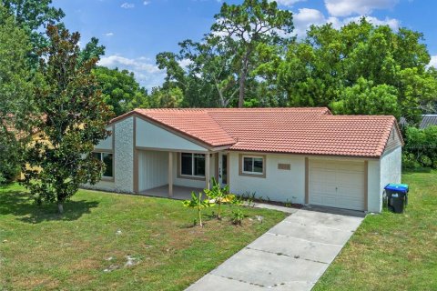 House in Orlando, Florida 3 bedrooms, 144.37 sq.m. № 1879969 - photo 2