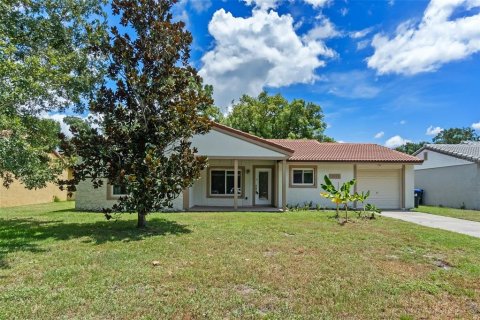 House in Orlando, Florida 3 bedrooms, 144.37 sq.m. № 1879969 - photo 3