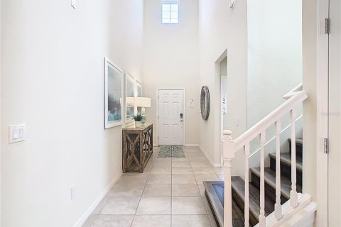 House in Davenport, Florida 8 bedrooms, 373.93 sq.m. № 2111294 - photo 2