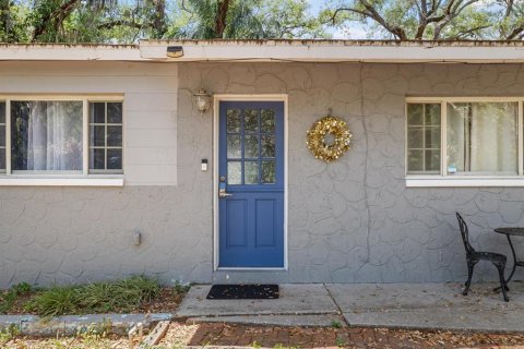 House in Tampa, Florida 2 bedrooms, 102.19 sq.m. № 2200801 - photo 3