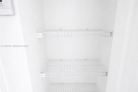 Copropriété à vendre à Hialeah, Floride: 2 chambres, 69.68 m2 № 2023599 - photo 22