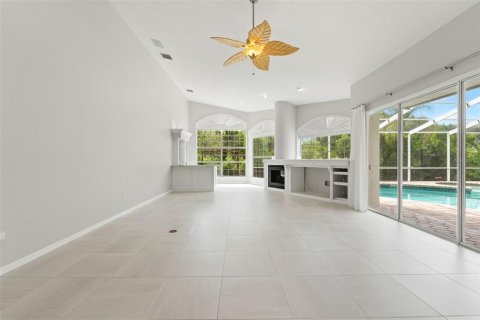 Casa en venta en Spring Hill, Florida, 5 dormitorios, 324.51 m2 № 2198463 - foto 25