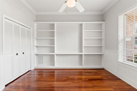 Casa en venta en Spring Hill, Florida, 5 dormitorios, 324.51 m2 № 2198463 - foto 18