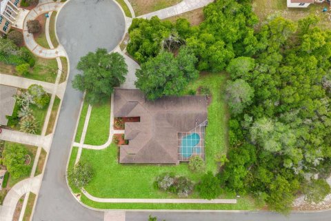 Casa en venta en Spring Hill, Florida, 5 dormitorios, 324.51 m2 № 2198463 - foto 2