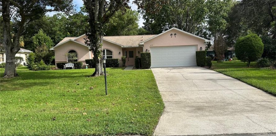 Casa en Spring Hill, Florida 2 dormitorios, 141.03 m2 № 2383842