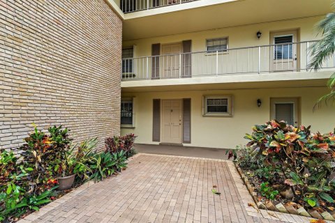 Copropriété à louer à Palm Beach Gardens, Floride: 2 chambres, 107.95 m2 № 2187434 - photo 2