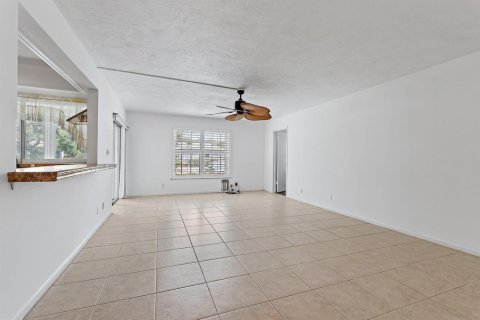 Copropriété à louer à Palm Beach Gardens, Floride: 2 chambres, 107.95 m2 № 2187434 - photo 6