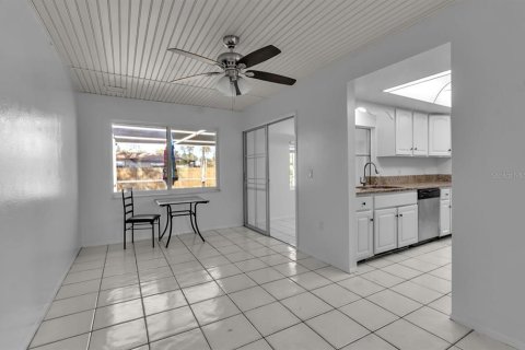 Casa en alquiler en Port Charlotte, Florida, 3 dormitorios, 138.05 m2 № 1801741 - foto 10
