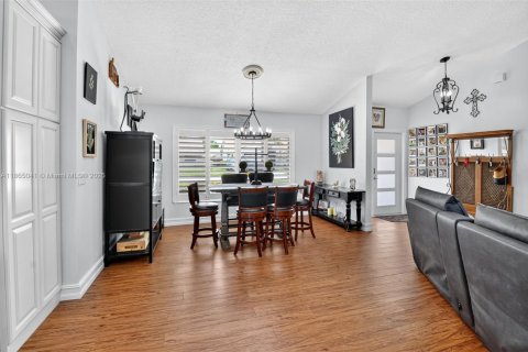 House in Boynton Beach, Florida 3 bedrooms, 211.72 sq.m. № 1922640 - photo 21