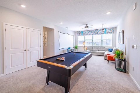 House in Kissimmee, Florida 12 bedrooms, 442.4 sq.m. № 1552945 - photo 4