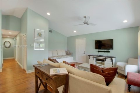 Villa ou maison à vendre à Hobe Sound, Floride: 3 chambres, 133.59 m2 № 1982961 - photo 5