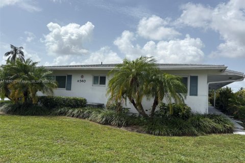 Condominio en venta en Margate, Florida, 2 dormitorios, 71.72 m2 № 1934742 - foto 2