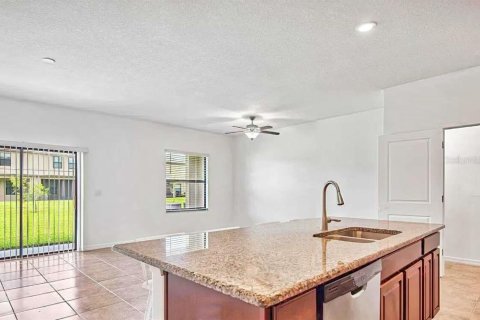 Touwnhouse à vendre à Land O' Lakes, Floride: 3 chambres, 148.74 m2 № 2407004 - photo 6