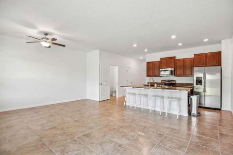 Touwnhouse à vendre à Land O' Lakes, Floride: 3 chambres, 148.74 m2 № 2407004 - photo 10