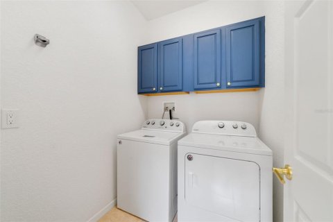 House in Kissimmee, Florida 3 bedrooms, 166.85 sq.m. № 1725353 - photo 18