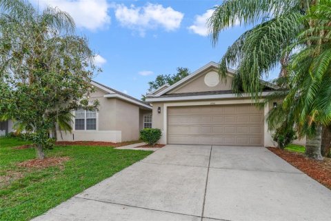 House in Kissimmee, Florida 3 bedrooms, 166.85 sq.m. № 1725353 - photo 1