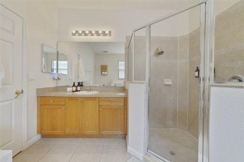 House in Kissimmee, Florida 3 bedrooms, 166.85 sq.m. № 1725353 - photo 13
