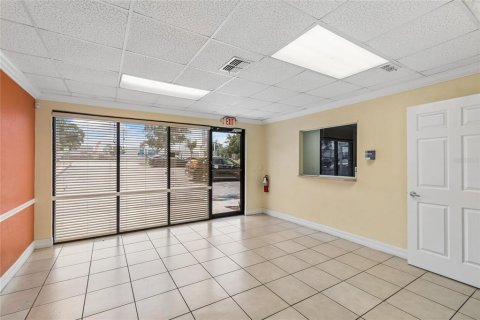 Immobilier commercial à vendre à Spring Hill, Floride: 180.51 m2 № 2102269 - photo 16