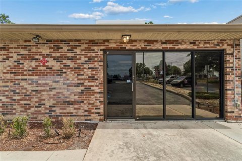Immobilier commercial à vendre à Spring Hill, Floride: 180.51 m2 № 2102269 - photo 12