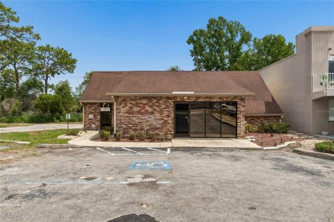 Immobilier commercial à vendre à Spring Hill, Floride: 180.51 m2 № 2102269 - photo 5