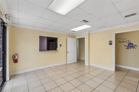 Immobilier commercial à vendre à Spring Hill, Floride: 180.51 m2 № 2102269 - photo 15