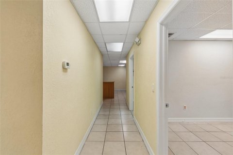 Immobilier commercial à vendre à Spring Hill, Floride: 180.51 m2 № 2102269 - photo 25