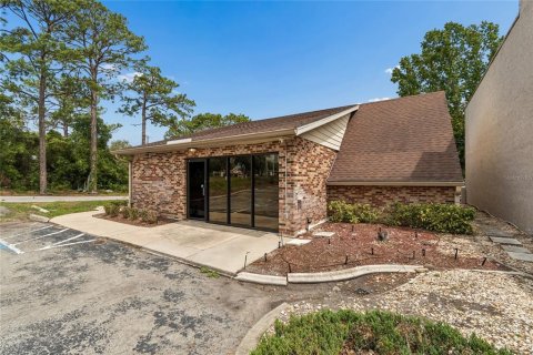 Immobilier commercial à vendre à Spring Hill, Floride: 180.51 m2 № 2102269 - photo 7