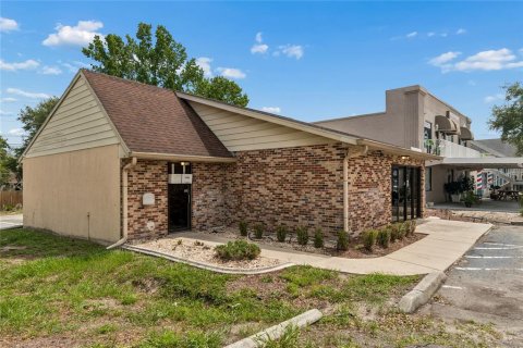 Immobilier commercial à vendre à Spring Hill, Floride: 180.51 m2 № 2102269 - photo 8