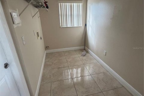 Villa ou maison à louer à Kissimmee, Floride: 5 chambres, 235.04 m2 № 2419366 - photo 23