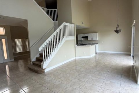 Villa ou maison à louer à Kissimmee, Floride: 5 chambres, 235.04 m2 № 2419366 - photo 3