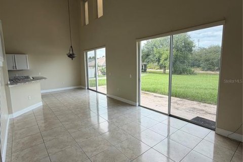 Villa ou maison à louer à Kissimmee, Floride: 5 chambres, 235.04 m2 № 2419366 - photo 2