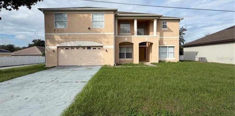 Villa ou maison à Kissimmee, Floride 5 chambres, 235.04 m2 № 2419366