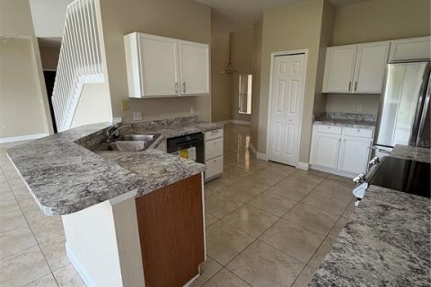 Villa ou maison à louer à Kissimmee, Floride: 5 chambres, 235.04 m2 № 2419366 - photo 8