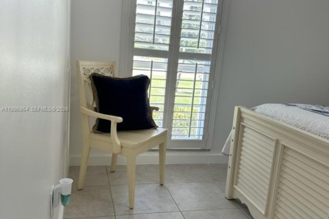 Condo in Vero Beach, Florida, 2 bedrooms  № 2044943 - photo 16