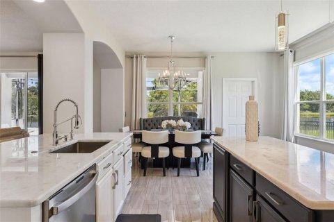 Villa ou maison à vendre à Oviedo, Floride: 4 chambres, 386.19 m2 № 2133926 - photo 21