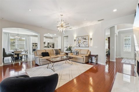 Villa ou maison à vendre à Oviedo, Floride: 4 chambres, 386.19 m2 № 2133926 - photo 13