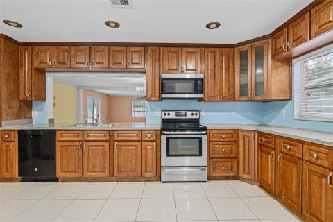 Villa ou maison à vendre à Winter Haven, Floride: 3 chambres, 199.65 m2 № 1389023 - photo 9