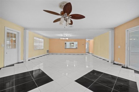 Villa ou maison à vendre à Winter Haven, Floride: 3 chambres, 199.65 m2 № 1389023 - photo 19