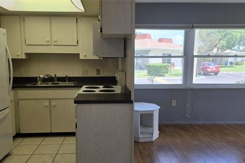 Copropriété à louer à Holiday, Floride: 2 chambres, 71.35 m2 № 2415019 - photo 12