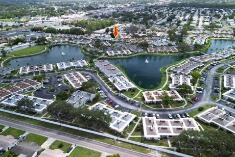 Copropriété à louer à Holiday, Floride: 2 chambres, 71.35 m2 № 2415019 - photo 4